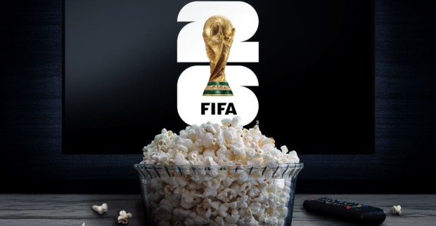TV mit Logo der Fußballweltmeisterschaft 2026 als Themenbild für die Übertragung des Eröffnungsspiels
