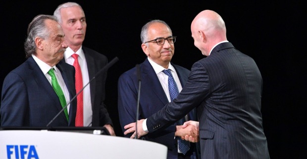 Carlos Cordeiro bei einer Veranstaltung der FIFA mit Präsident Gianni Infantino