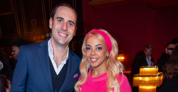 Bahati Venus zeigt sich mit ihrem Verlobten Marzio bei einem Event. Das Paar plant eine exklusive Hochzeitsfeier in Italien, bei der Handys für Gäste verboten sind.