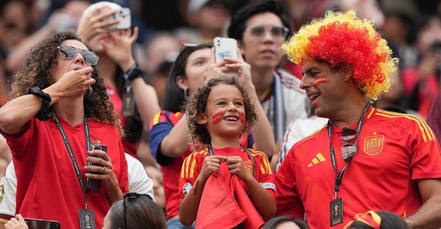 Spanien-Anhänger während des WM-Spiels gegen Österreich in Los Angeles