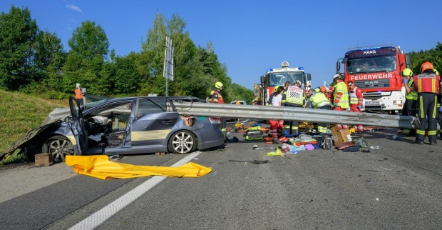 Aufnahme der Unfallstelle auf er Westautobahn auf er Höhe von Oed-Öhling