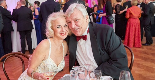 Josef Luftensteiner mit Ehefrau Martina Dorak bei einer Veranstaltung