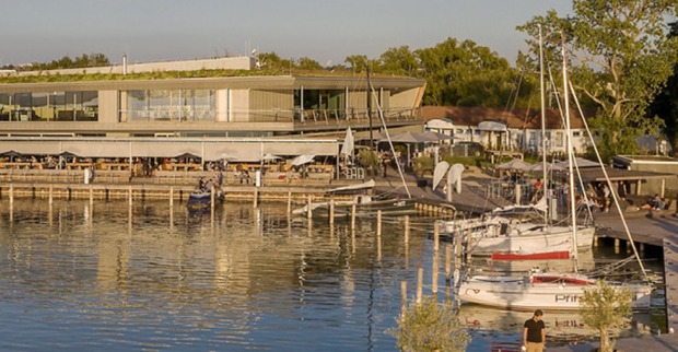 Lokal am Ufer des Neusiedlersees | Credit: das fritz