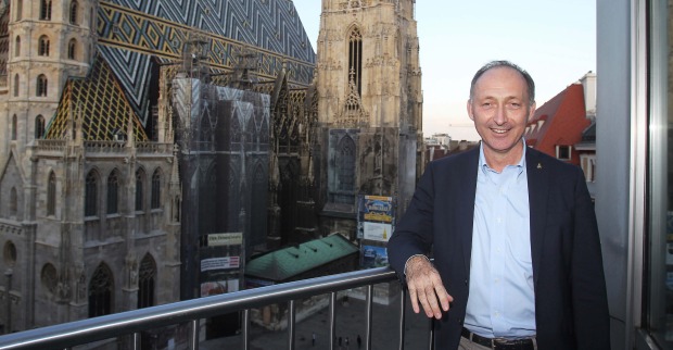 DO &amp; CO Gründer Attila Dogudan in der Konzernzentrale im Wiener Haas-Haus am Stephansplatz.