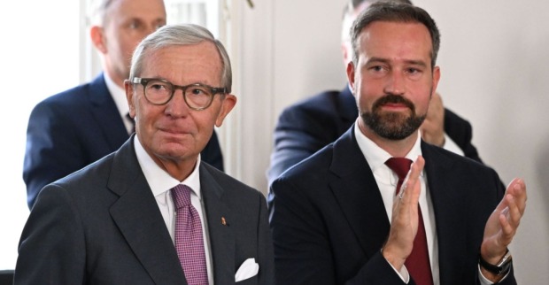 Stefan Schnöll mit Wilfried Haslauer.