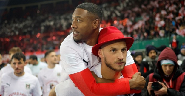 David Alaba mit Marko Arnautović nach einem Spiel des österreichischen Nationalteams