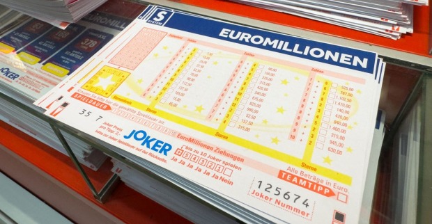 EuroMillionen-Tippschein in einer österreichischen Annahmestelle nach dem 111,5-Millionen-Euro-Jackpot.
