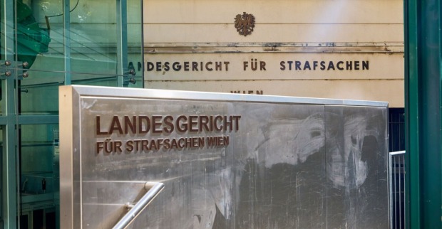 Landesgericht für Strafsachen Wien, wo sich ein 15-Jähriger nach einem Schuss auf ein Mädchen verantworten muss.