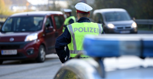 Die Polizei vermutet einen Fahrradsturz, die Staatsanwaltschaft ordnete eine Obduktion an.