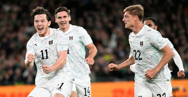 Michael Gregoritsch und Alexander Prass während der Nations-League-Begegnung zwischen Irland und Österreich in Dublin.