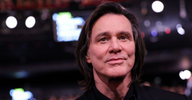Jim Carrey hat seine langjährige Partnerin Min Ah bei einer privaten Zeremonie in Los Angeles geheiratet.