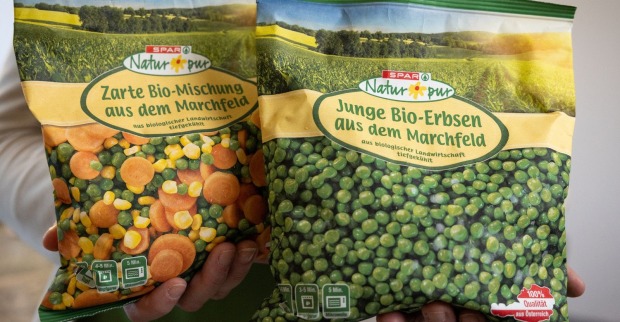 Packungen von Spar Natur pur Bio-Gemüse aus dem Marchfeld