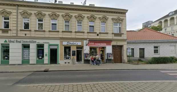 Außenansicht der von der Automatensprengung betroffenen Trafik am Strebersdorfer Platz