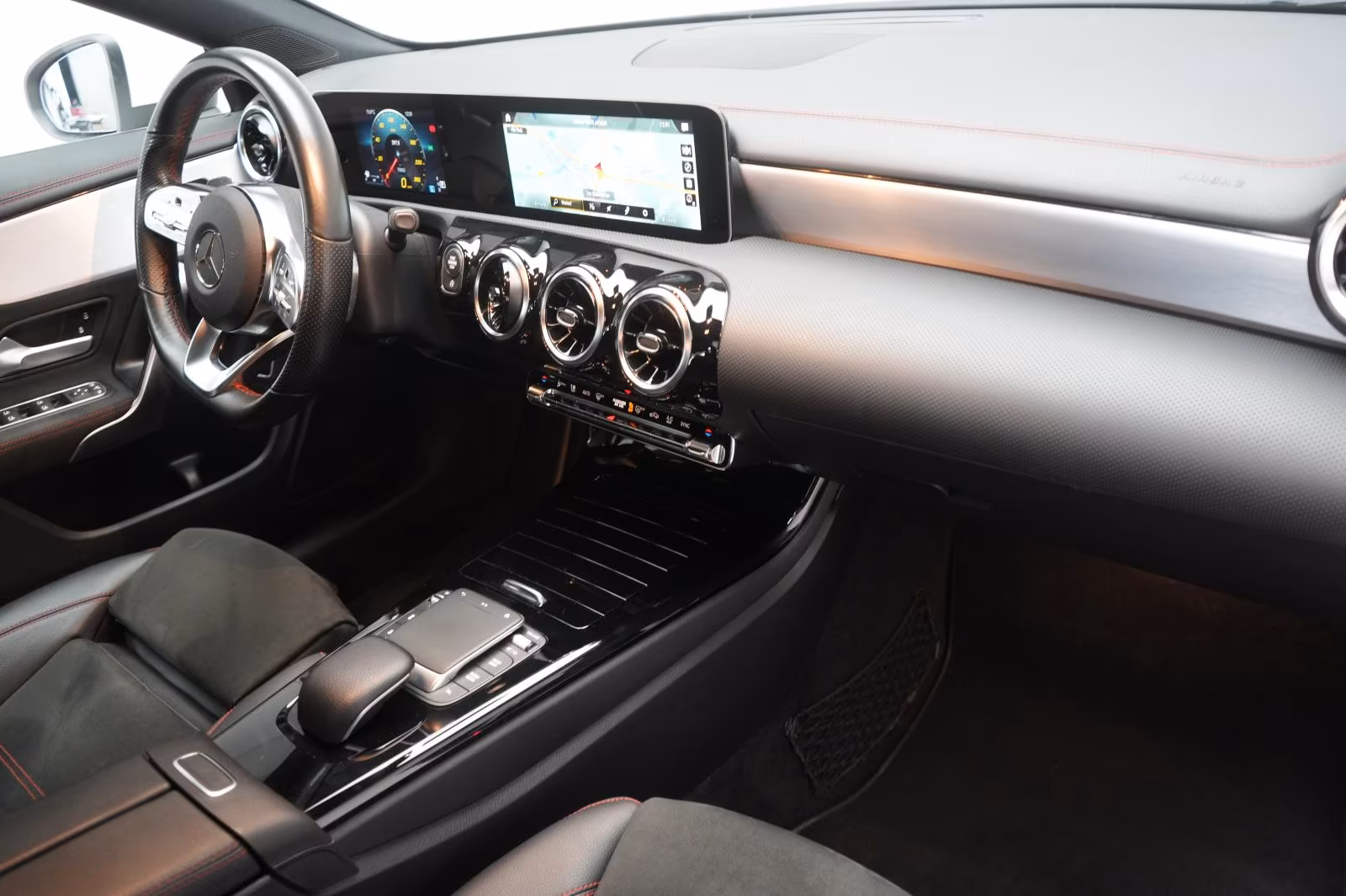 (B-112) Mercedes-Benz CLA 200 d 8G-DCT AMG Navi/Temp/Kamera/L - Image 10