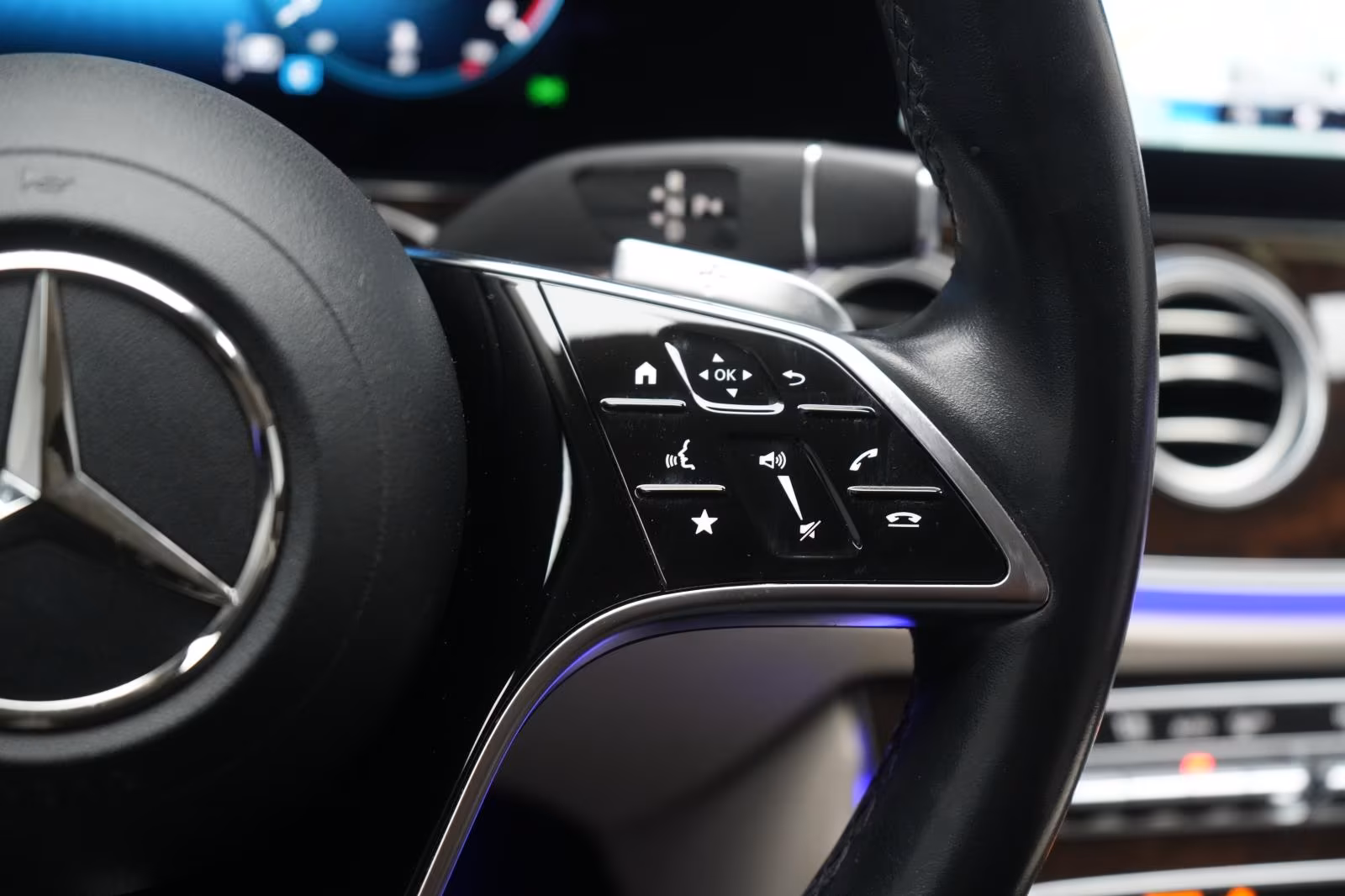 (B-541) Mercedes-Benz E 220 d T 9G-Tronic Navi/Temp/Kamera/AHK/ - Image 16