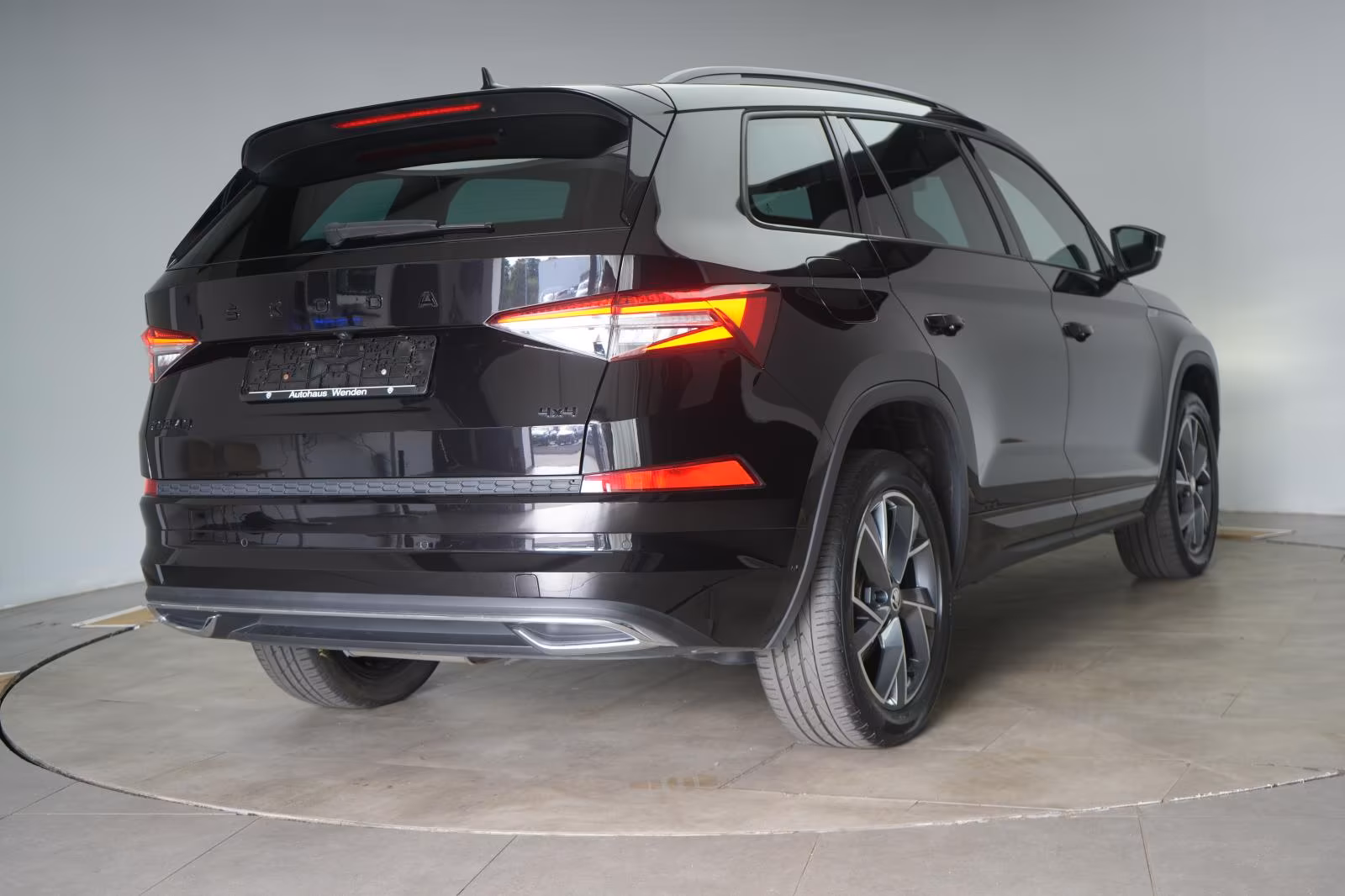 (B-313) Skoda Kodiaq 2.0 TDI 4x4 DSG Sportline ACC/Kamera/Virt - Image 5