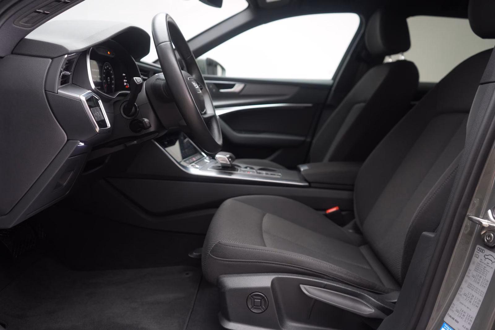 (B-499) Audi A6 Avant 40 TDI S tronic Navi/LED/Lane - Image 6