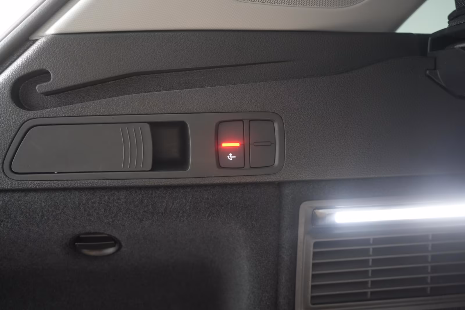 (B-469) Audi Q5(Hybrid) 50 TFSI e quattro S-tronic Temp/Kamera/B&O/Vi - Image 24
