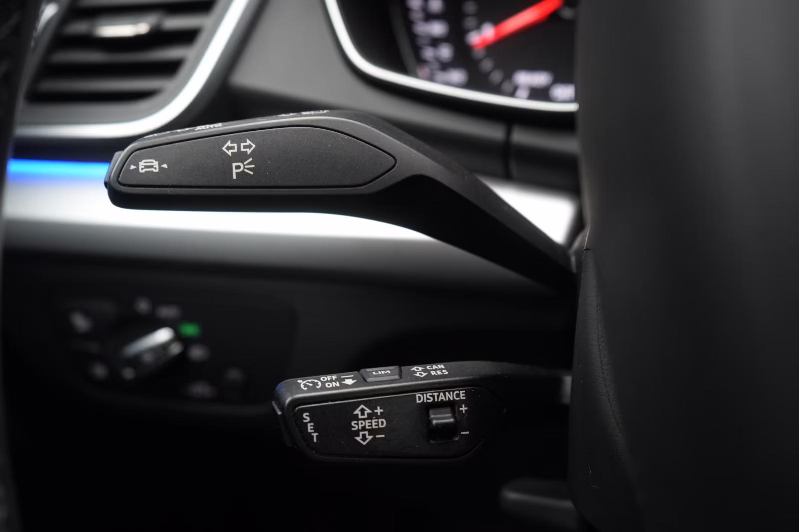 (B-327) Audi Q5 40 TDI quattro S tronic advanced ACC/Kamera/L - Image 12