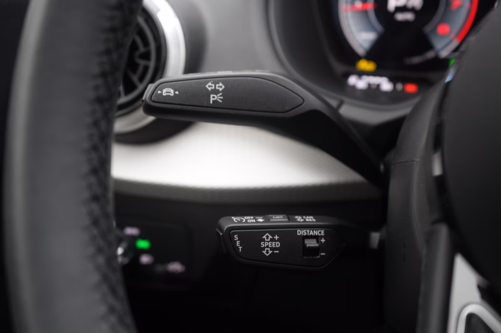 (B-421) Audi Q2 35 TFSI S Tronic S Line ACC/Kamera/Virtual/Ca - Image 17