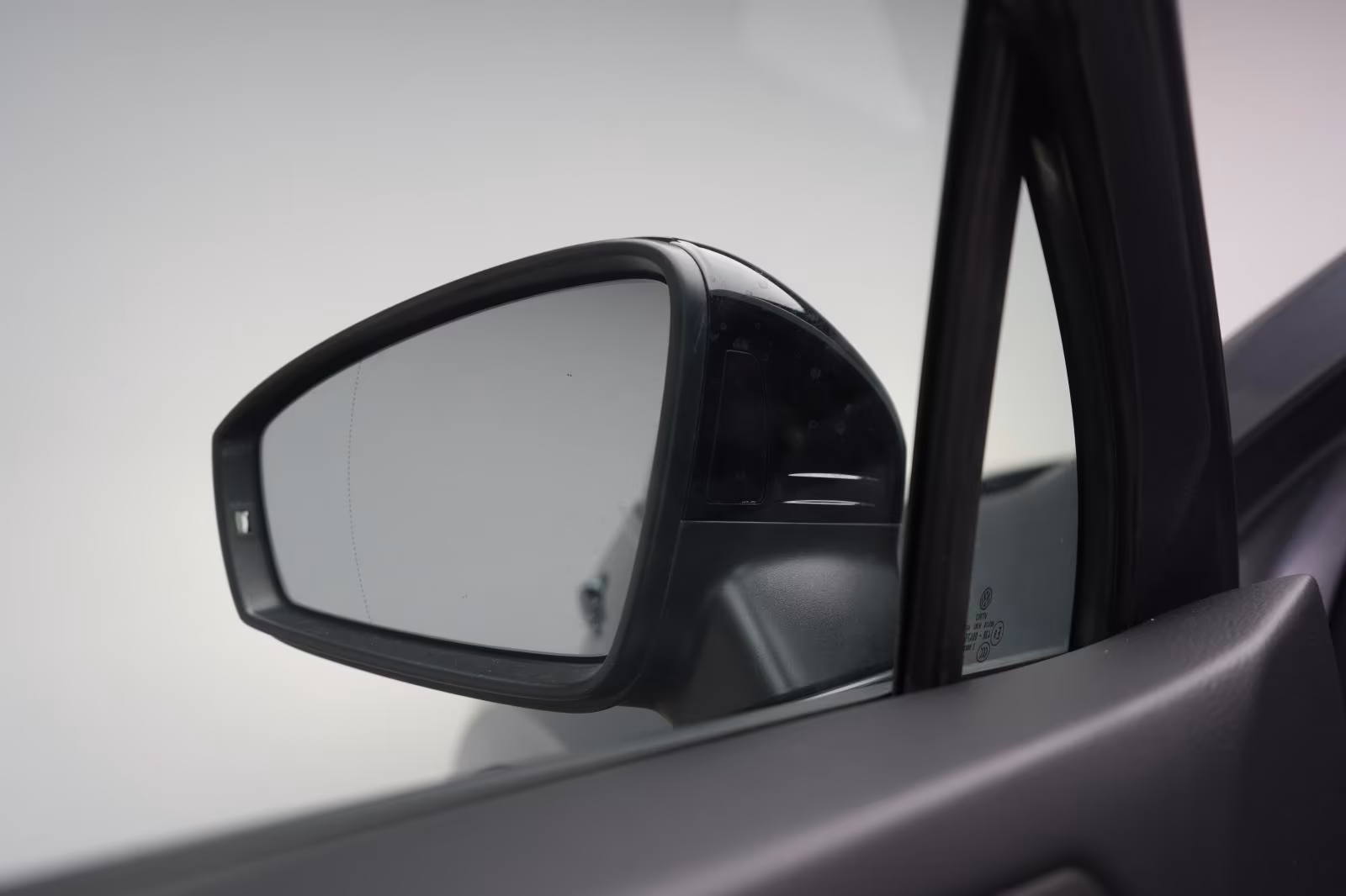 (B-606) Volkswagen Tiguan Allspace 2.0 TSI 4Motion DSG R-Line ACC/K - Image 22