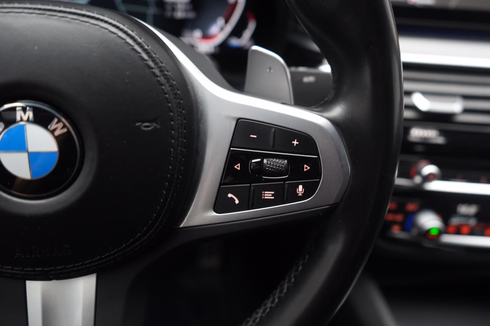 (B-323) BMW 520 d M-Sport Leder/Temp/Kamera/H&K/Carplay - Image 10