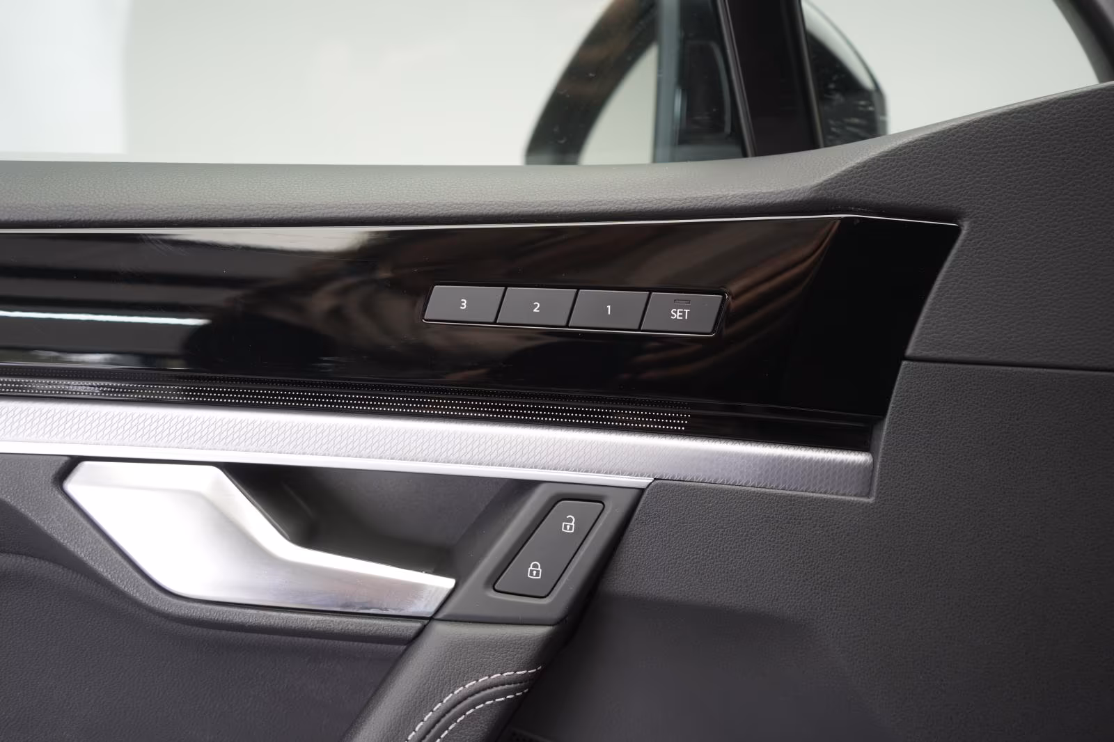 (B-337) Volkswagen Touareg 3.0 V6 TDI 4Motion R-Line Leder/ACC/Kame - Image 21