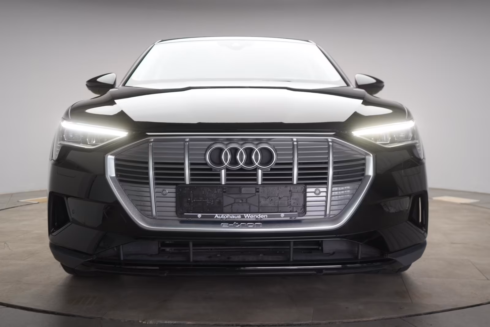 (B-191) Audi e-tron 55 electric quattro Temp/Kamera/Virtual/L - Image 2