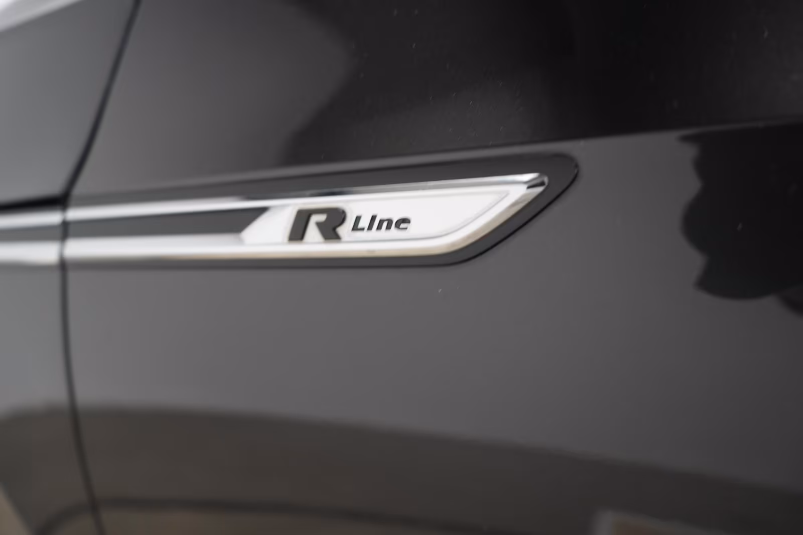 (B-735) Volkswagen Arteon 2.0 TSI DSG R line ACC/Pano/Lane/AHK - Image 20