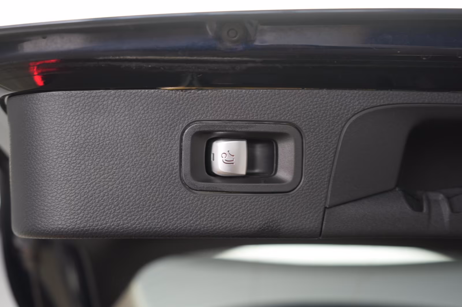 (B-183) Mercedes-Benz(Hybrid) GLC 300 de 4Matic 9G-Tronic Leder/Temp/Kame - Image 21