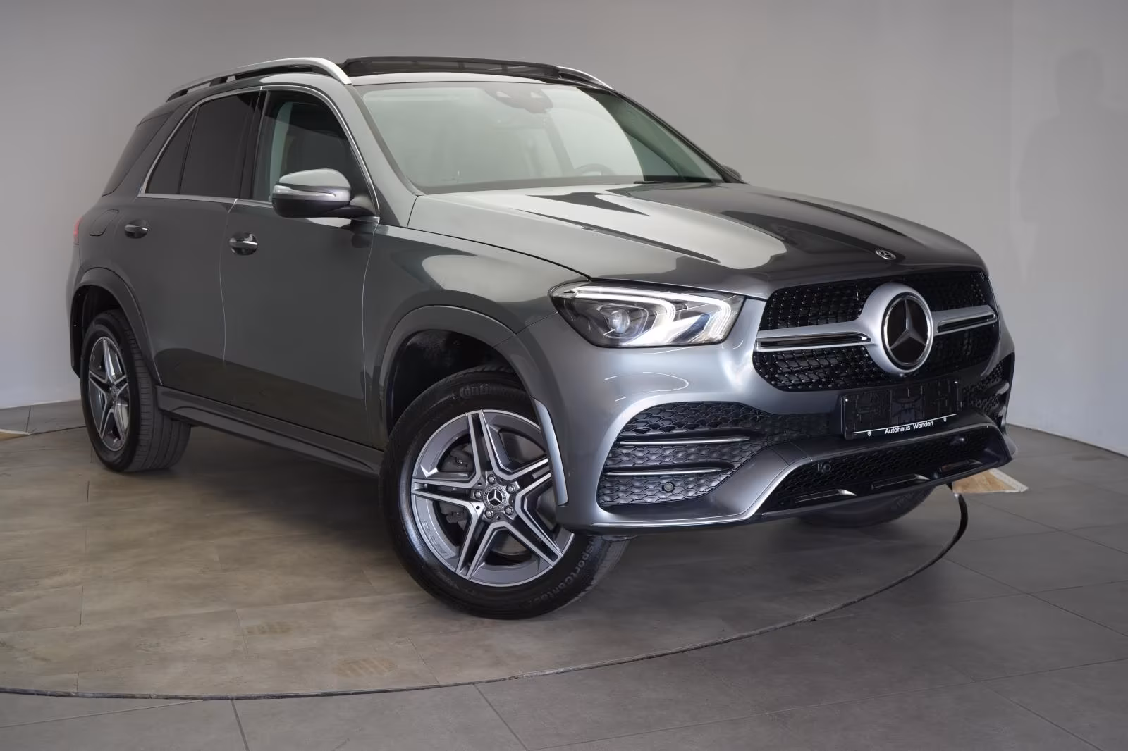 (B-696) Mercedes-Benz(Hybrid) GLE 350 de 4Matic 9G-Tronic AMG Leder/Distroni - Image 1