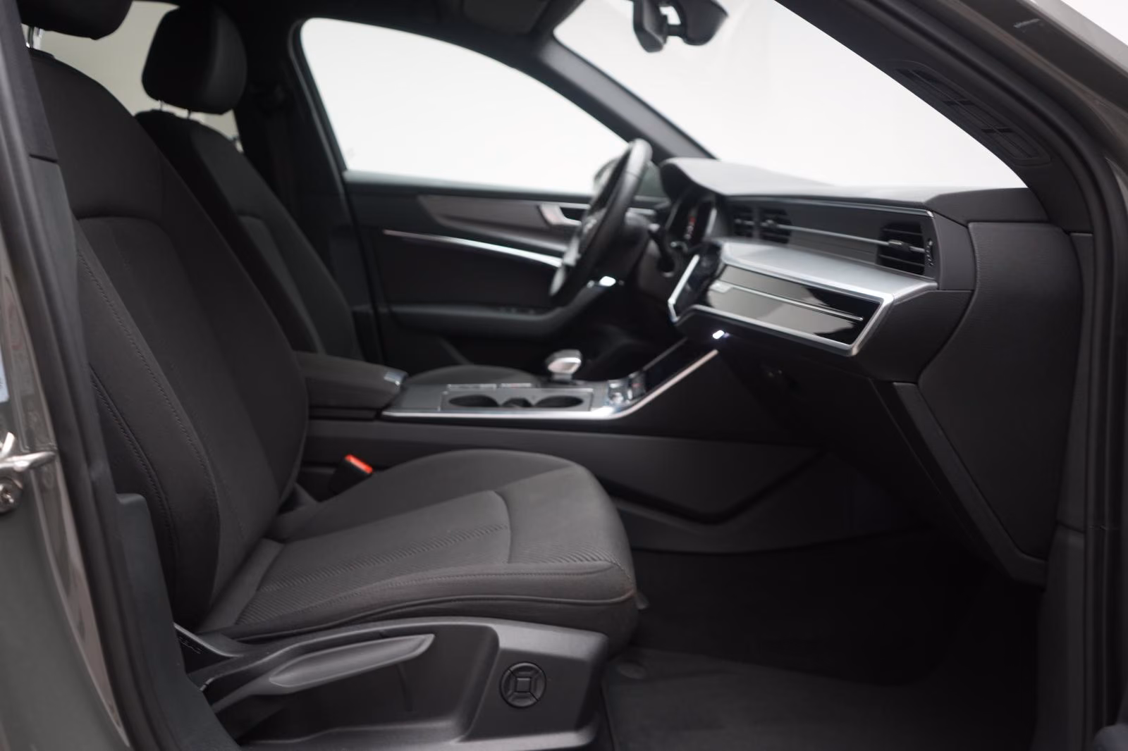(B-499) Audi A6 Avant 40 TDI S tronic Navi/LED/Lane - Image 9