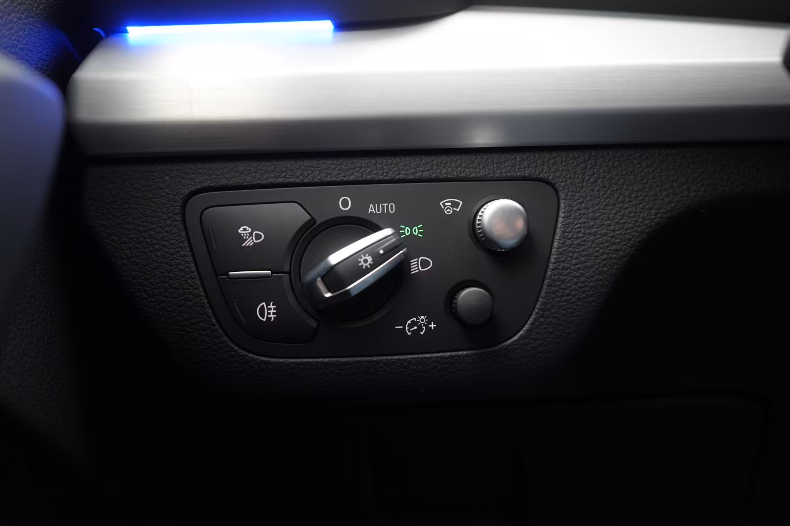 (B-112) Audi Q5 40 e TDI S-line quattro Temp/Kamera/Pano/HUD/ - Image 17
