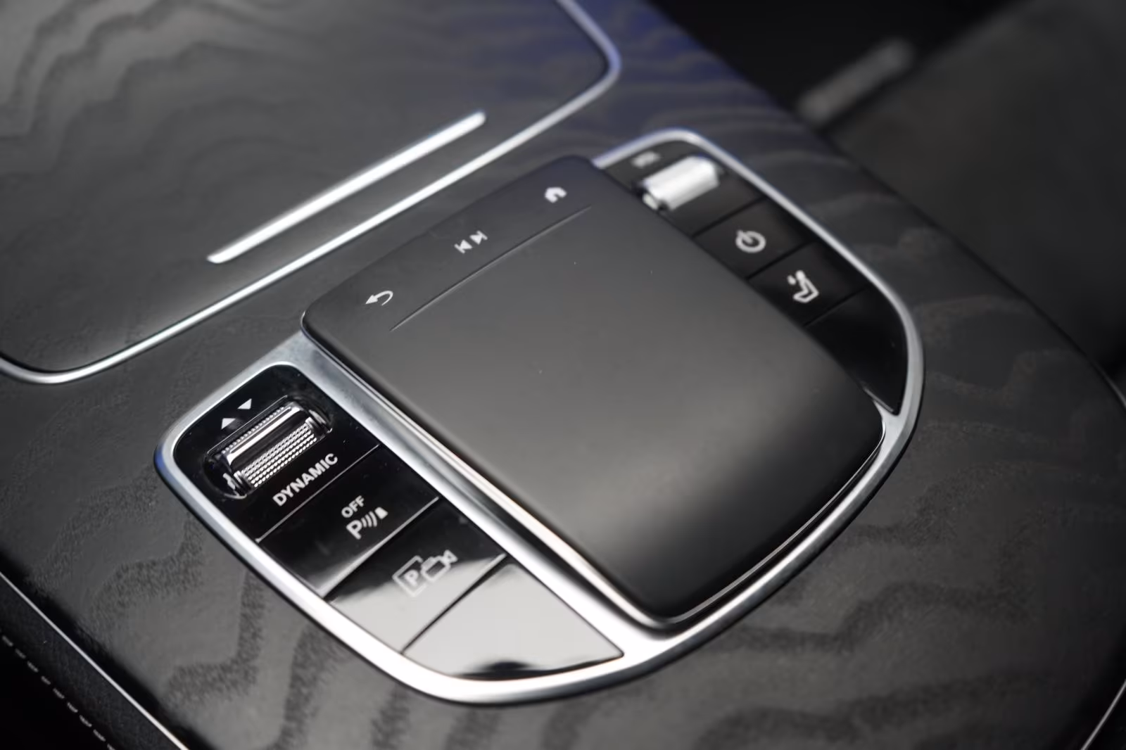 (B-016) Mercedes-Benz(Hybrid) E 300 de T 9G-Tronic AMG Distronic/Kamera/Burm - Image 16