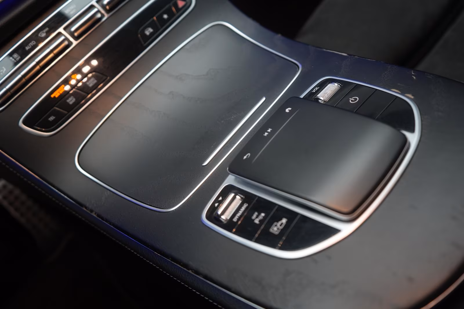 (B-577) Mercedes-Benz(Hybrid) E 300 de 9G-Tronic AMG Line 360/STHZ/LED/19" - Image 16