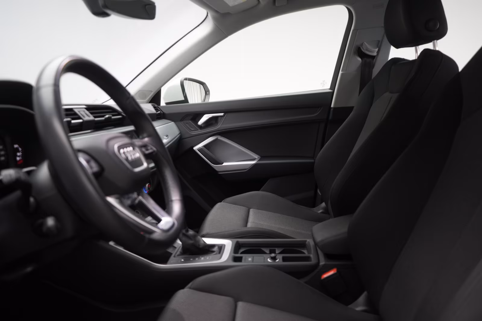 (B-461) Audi Q3 35 TFSI S tronic advanced CarPlay/Temp/Virtua - Image 6