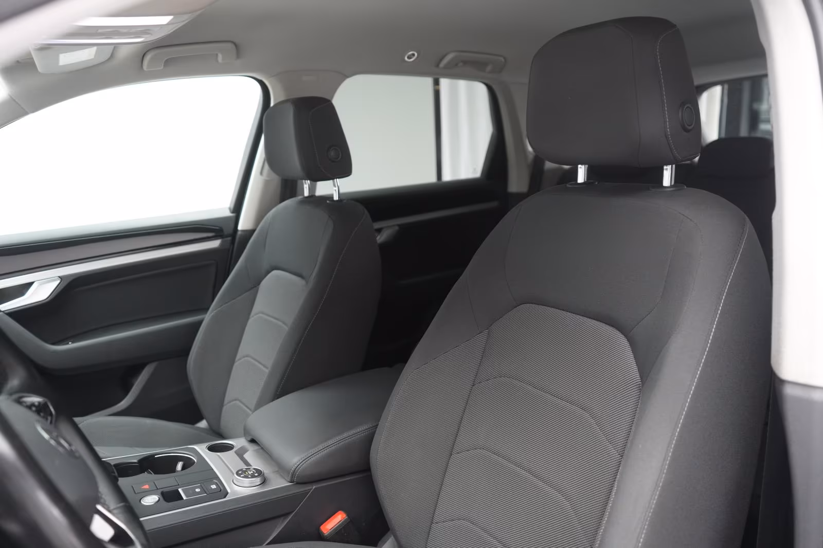 (B-390) Volkswagen Touareg 3.0 V6 TDI 4Motion ACC/Kamera/AHK/Lane/ - Image 8