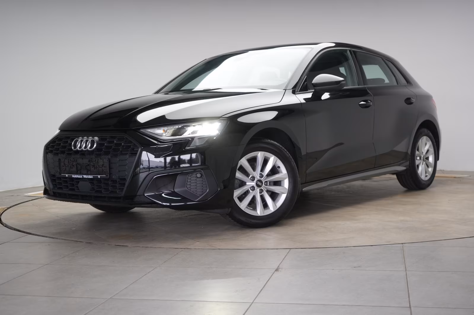 (B-601) Audi A3 35 TFSI Sportback ACC/Kamera/Virtual/Lane/ - Image 3