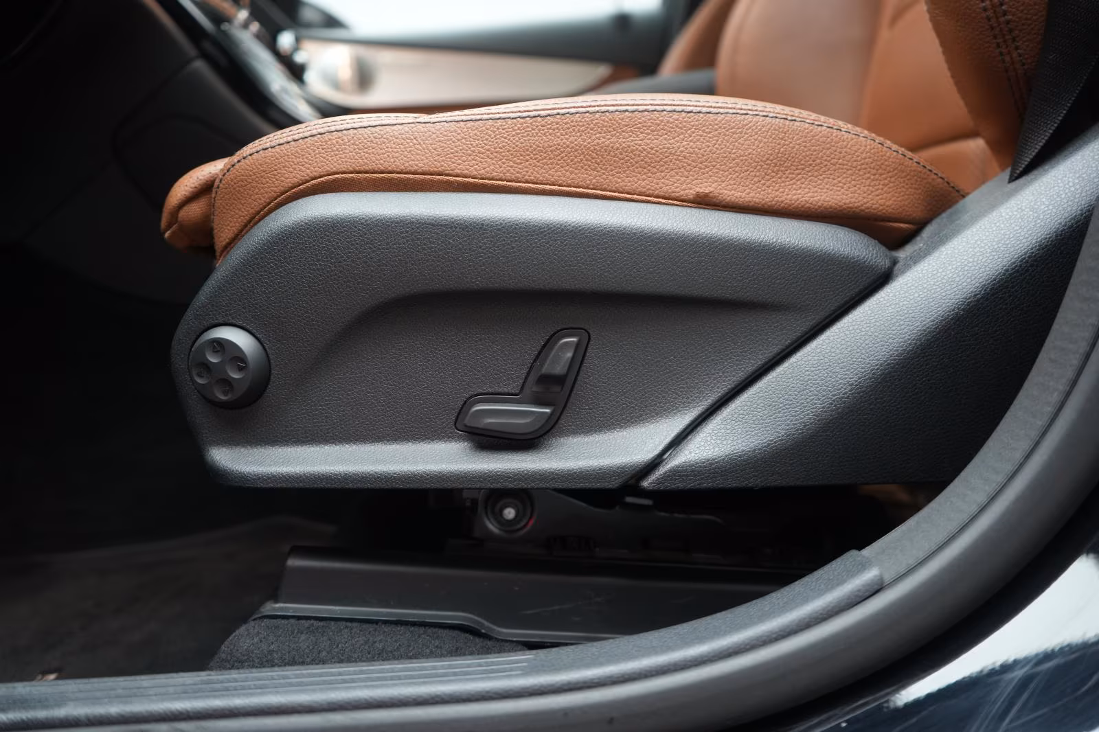 (B-028) Mercedes-Benz GLC 220 d 4Matic 9G-Tronic AMG Leder/Temp/Bu - Image 12