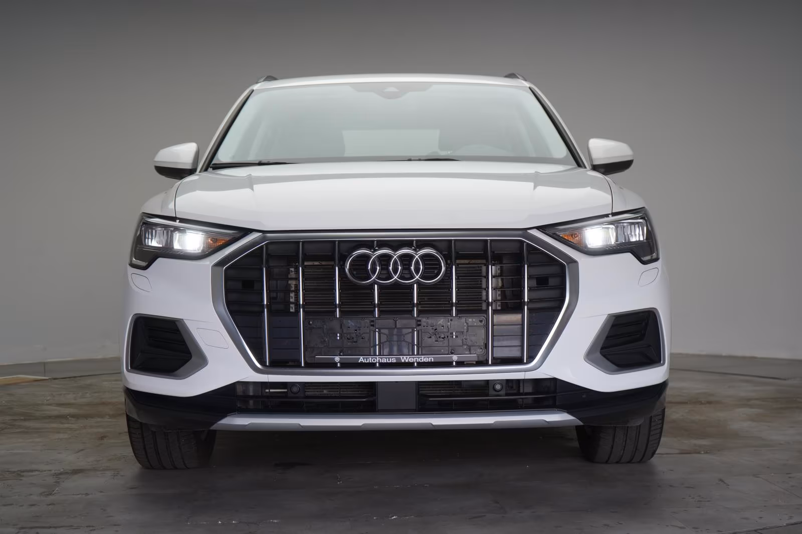 (B-264) Audi Q3 35 TFSI S tronic advanced CarPlay/Temp/Virtua - Image 2