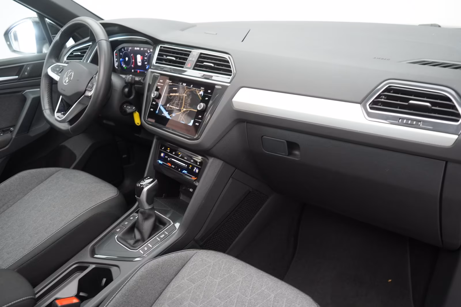(B-504) Volkswagen Tiguan 1.5 TSI Life Move ACC/Kamera/Pano/Virtual - Image 10