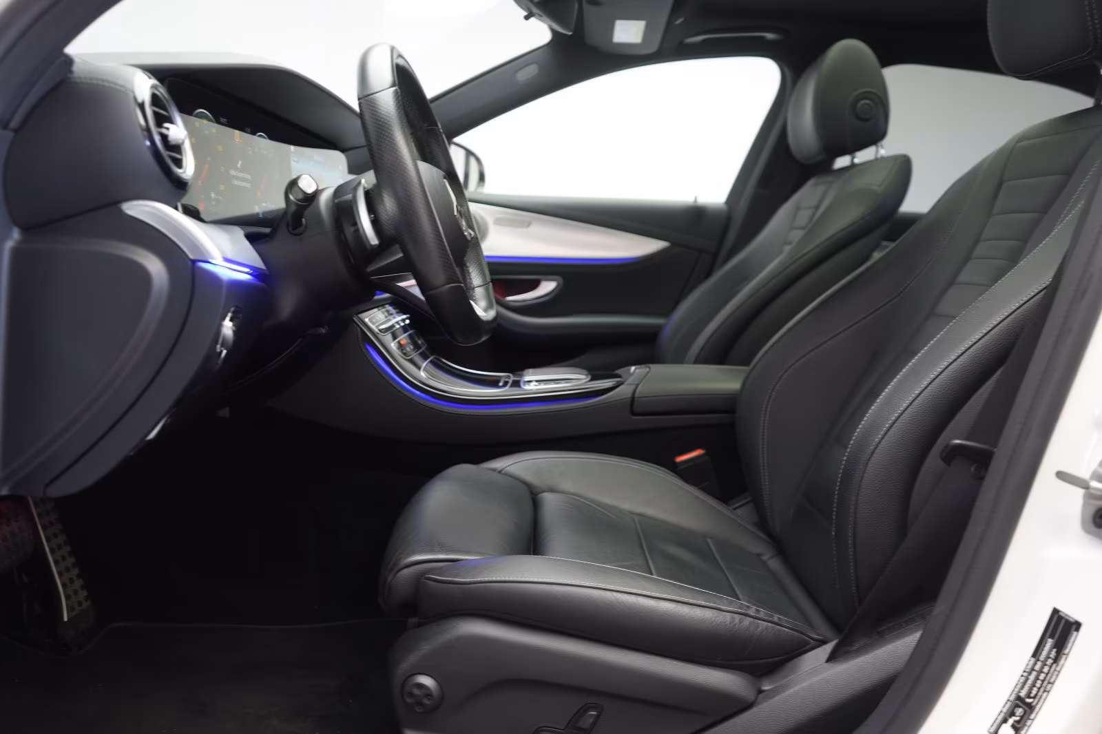 (B-356) Mercedes-Benz E 300 d 4Matic 9G-Tronic AMG Leder/Temp/Kam - Image 6