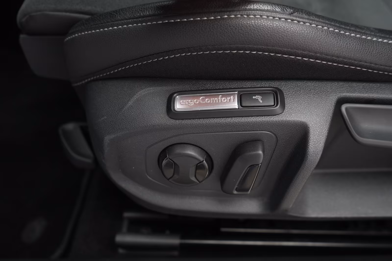 (B-066) Volkswagen Arteon Shooting Brake 2.0 TDI DSG R-Line ACC/Kam - Image 14