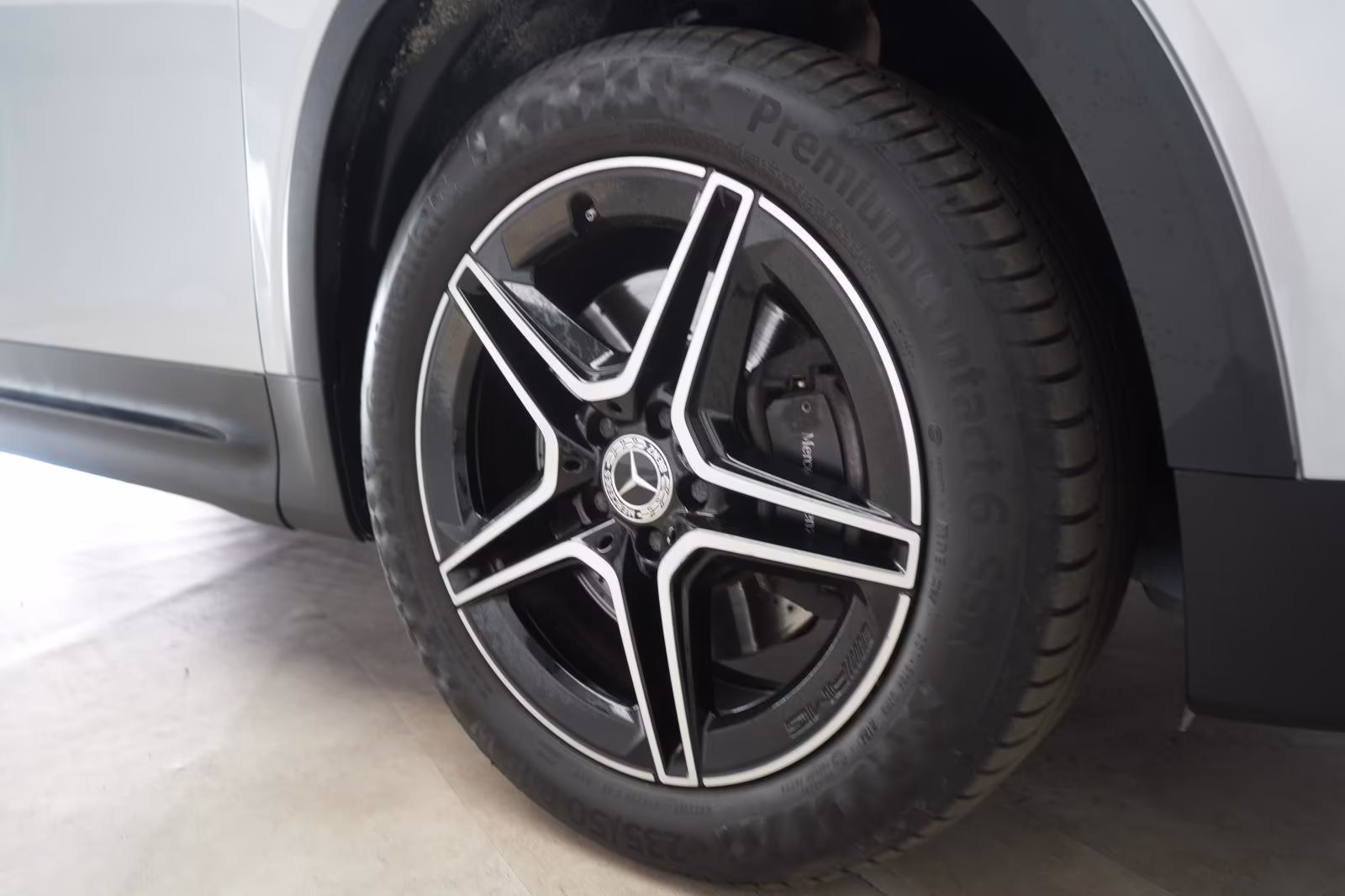(B-578) Mercedes-Benz GLB 220 d 4Matic 8G-DCT AMG Distronic/Kamera - Image 28