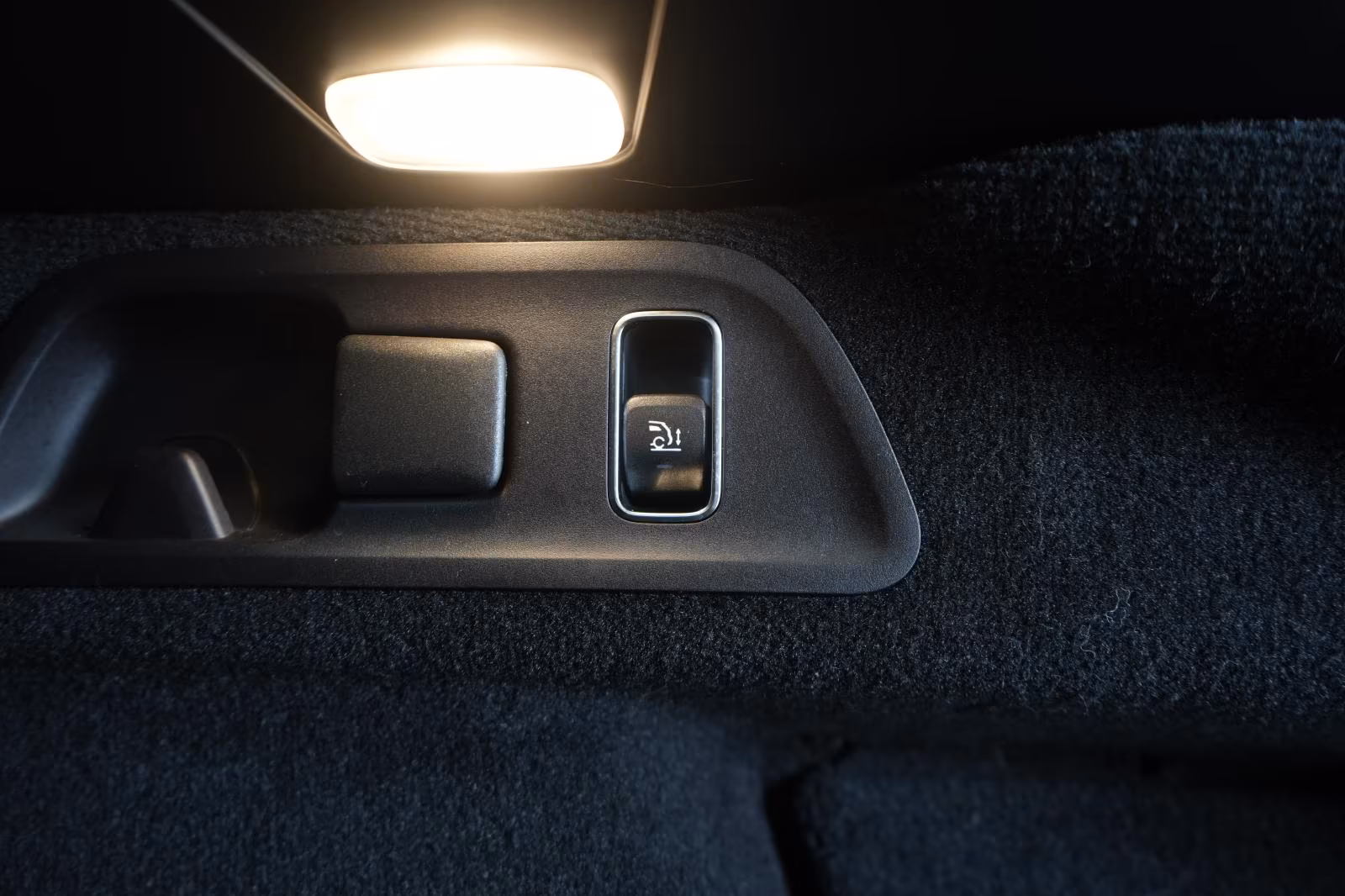 (B-329) Mercedes-Benz(Hybrid) GLE 350 de 4Matic AMG Leder/Burmester/Softclo - Image 30