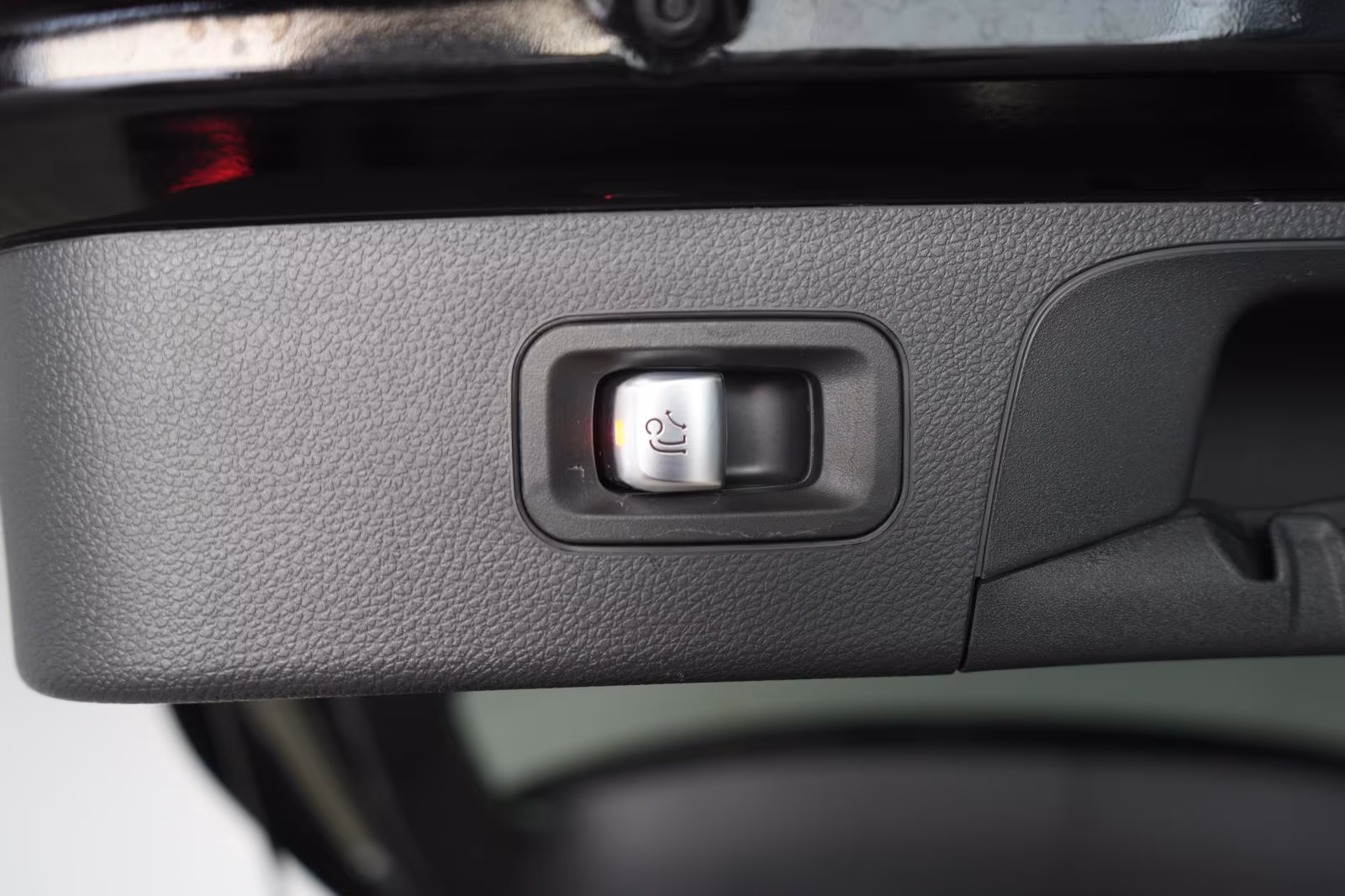 (B-297) Mercedes-Benz(Hybrid) GLC 300 de 4Matic AMG Distronic/kamera/Pano/ - Image 28