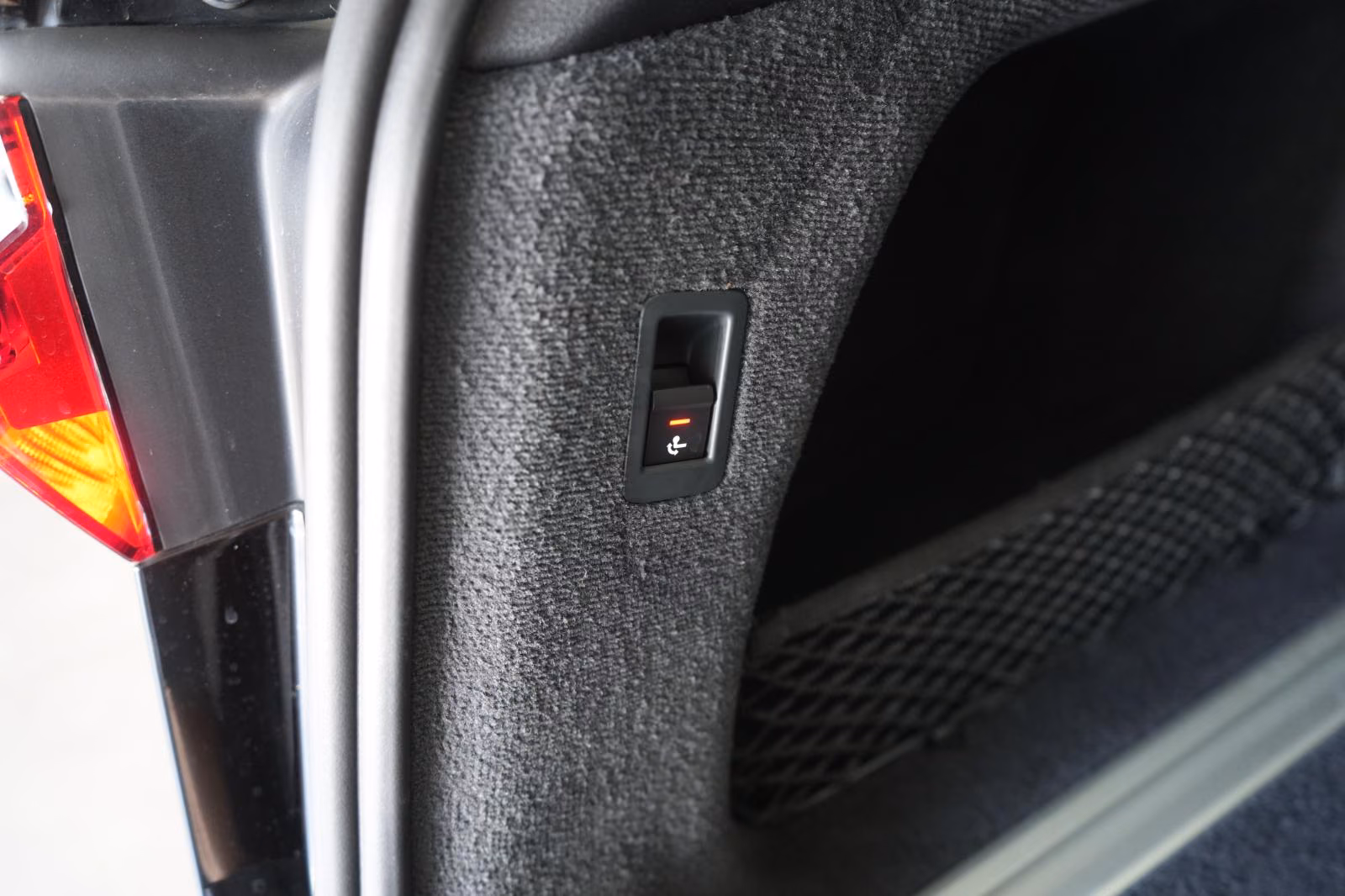 (B-217) Audi A6 40 TDI S tronic S line ACC/Lane/AHK/ - Image 25