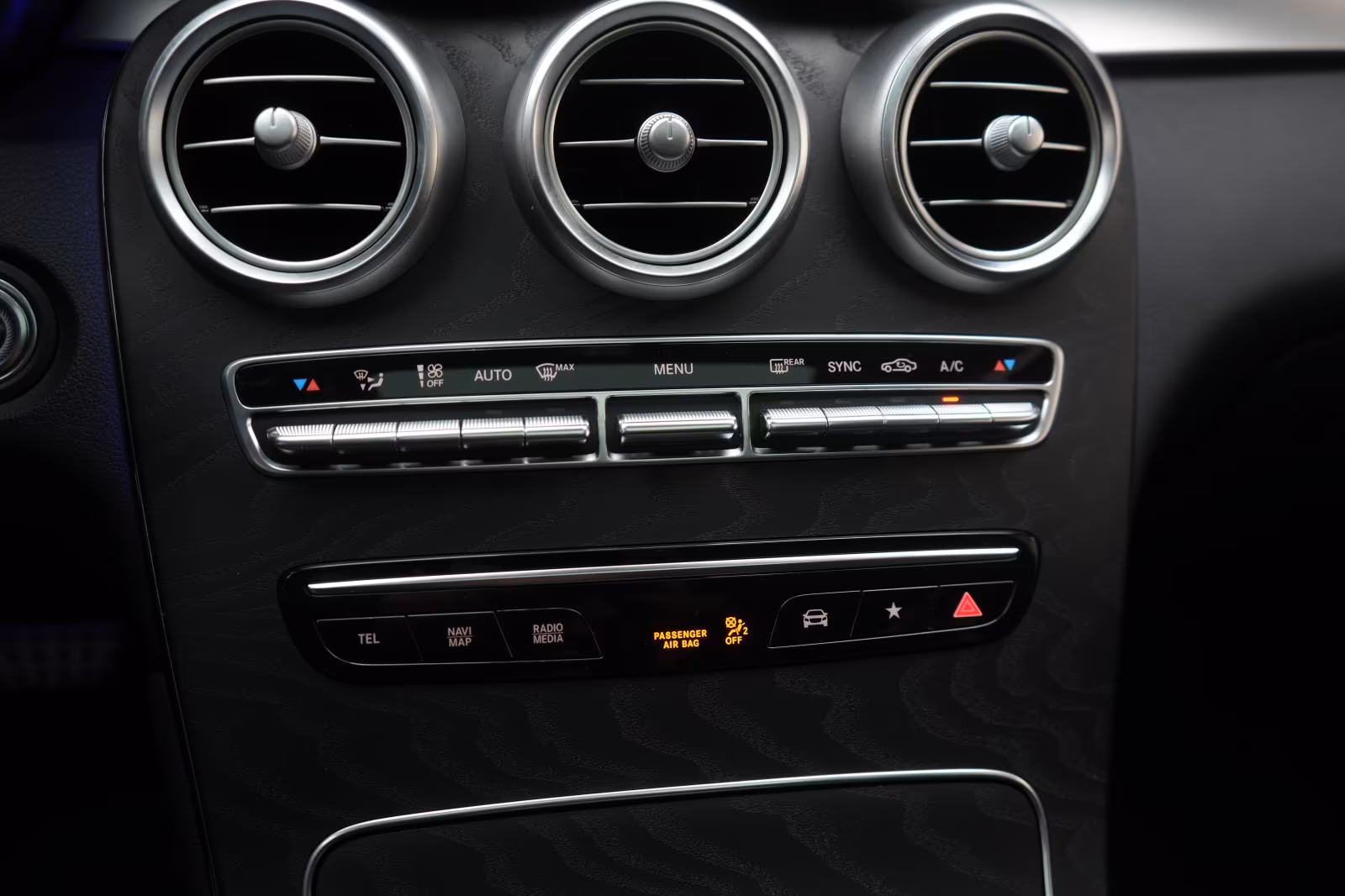 (B-321) Mercedes-Benz GLC 220 d 4Matic 9G-Tronic AMG Temp/Kamera/P - Image 13