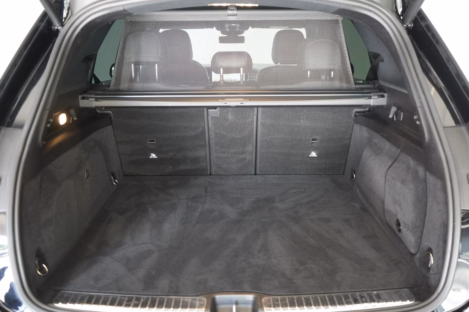 (B-563) Mercedes-Benz(Hybrid) GLE 350 e 4Matic 9G-Tronic AMG Line AHK/Burm - Image 25