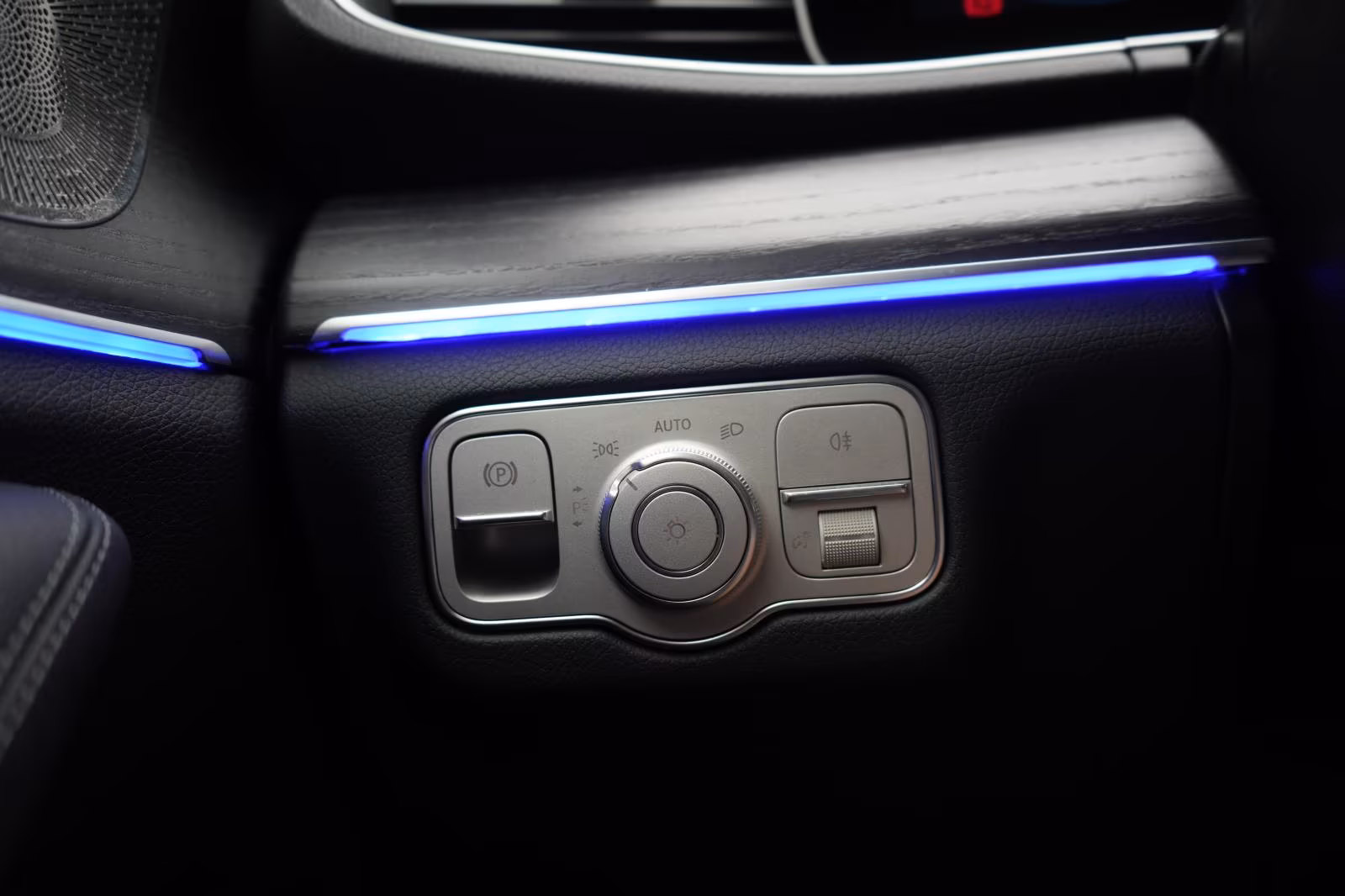 (B-067) Mercedes-Benz(Hybrid) GLE 350 de 4Matic 9G-Tronic AMG Leder/Distronic/ - Image 14